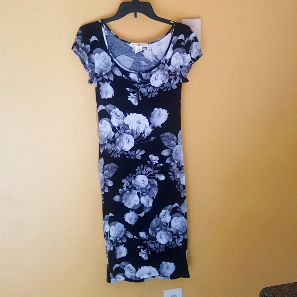 Derek Heart floral stetchy‎ dress